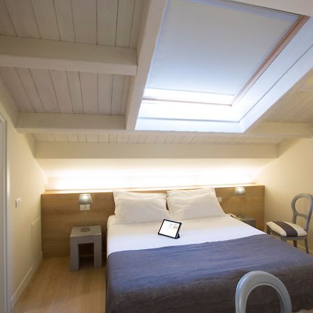 Hotel 900 จูเลียโนวา ภายนอก รูปภาพ