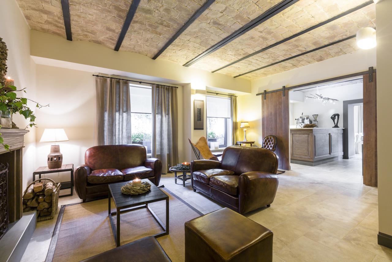 Hotel 900 จูเลียโนวา ภายนอก รูปภาพ